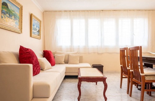 Cornella de Llobregat Apartment | GuestReady - Vintage Elegance in Catalonia