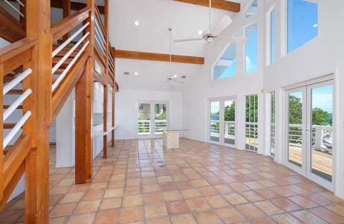 Key Largo House | Large Ocean Front, Loft House with 3 beds, 2 baths in Key Largo with Boat Dock