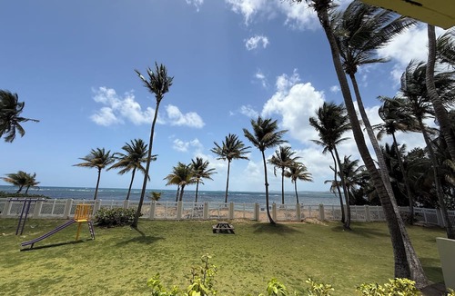 La Pared Apartment | Beachfront Garden Apartment with Ocean View. This unit is fully equipped.