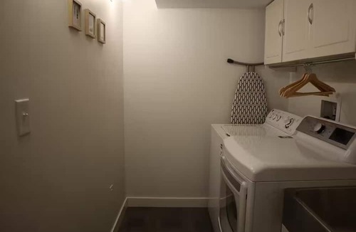 Fort Gary House | 1BD Cozy Suite with Office Space near U of M