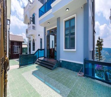 Phuong 10 Apartment | Villa 8 Phòng ngủ - Nội thất sang trọng - Trung tâm Đà Lạt